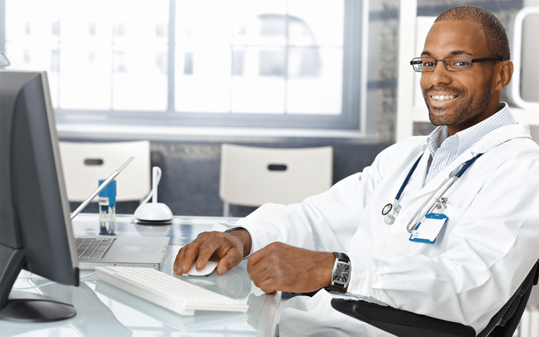 optometrist using a computer